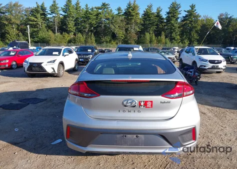 2022 Hyundai Ioniq Hybrid Se z USA, uszkodzony, nr VIN KMHC75LC3NU276163